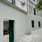 Casa Brullevi - U Staroj Jezgri S Pogledom Na *
