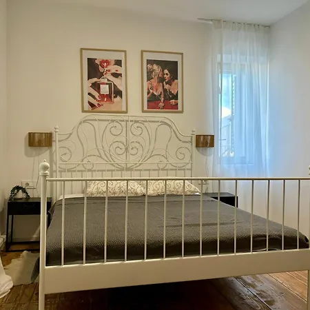 Casa Brullevi - U Staroj Jezgri S Pogledom Na * Betina (Sibenik-Knin)