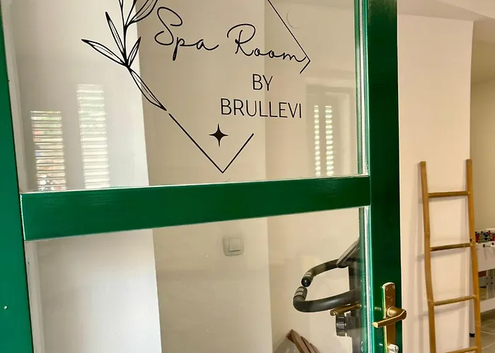 Casa Brullevi - U Staroj Jezgri S Pogledom Na Villa *