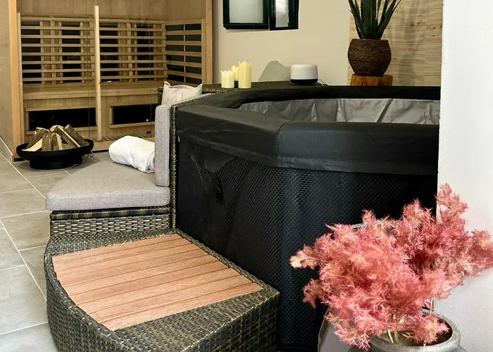 Villa Casa Brullevi - U Staroj Jezgri S Pogledom Na *