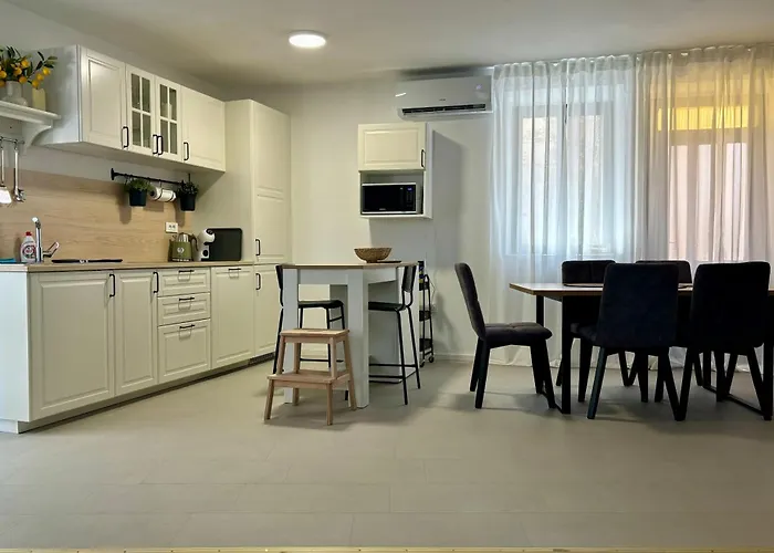 Casa Brullevi - U Staroj Jezgri S Pogledom Na Villa *