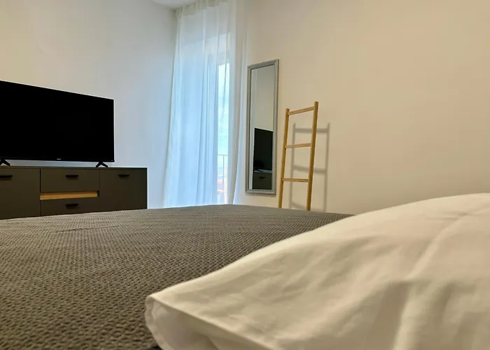 Casa Brullevi - U Staroj Jezgri S Pogledom Na Villa Betina (Sibenik-Knin)